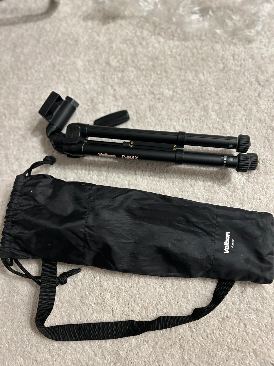 Velbon P-MAX Tripod with Carrying Bag