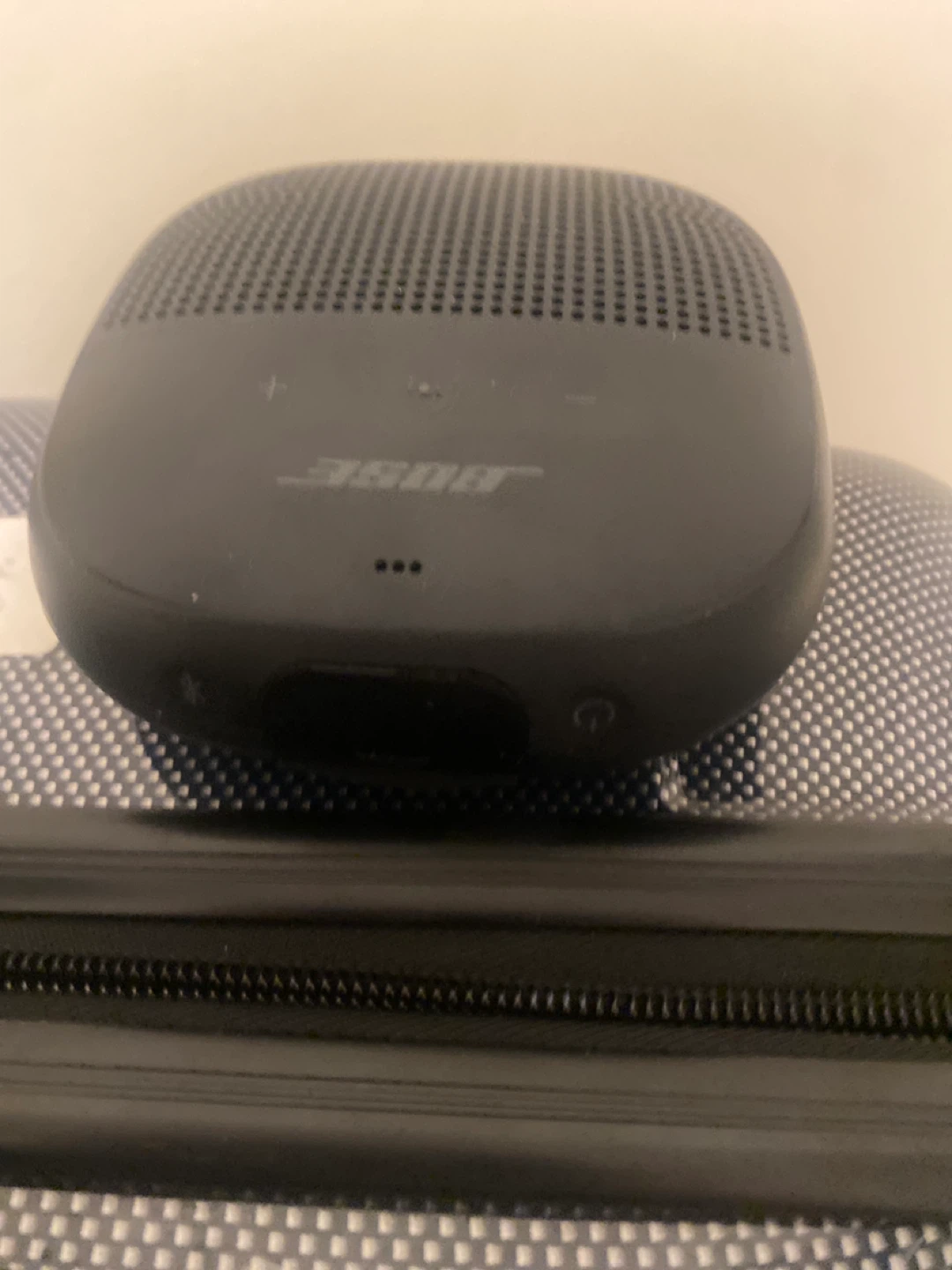 Bose SoundLink Micro Portable Bluetooth Speaker - Black - photo 2