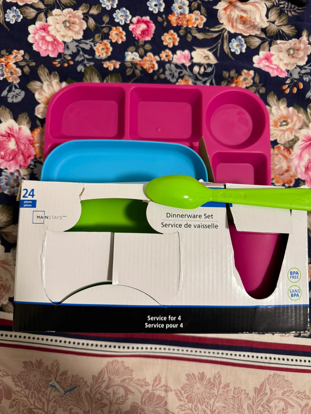 Mainstays 24-Piece Dinnerware Set