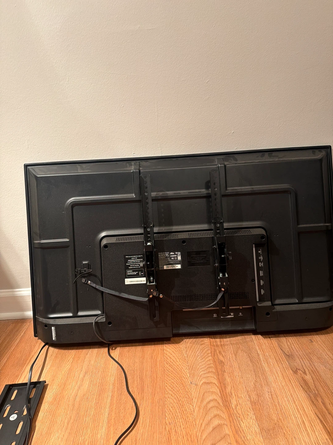 Insignia 42" LED TV | Model NS-42F201NA23 - photo 2