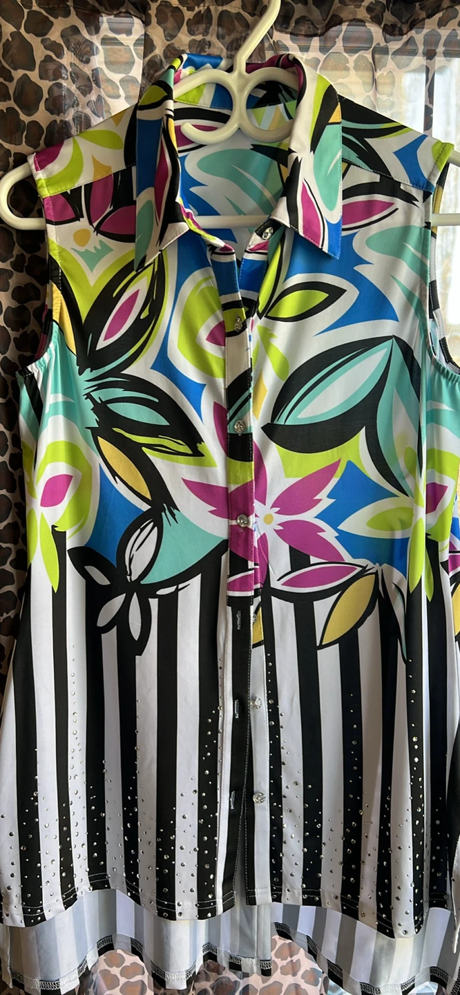 Sleeveless Collared Blouse with Rhinestone Buttons - photo 2