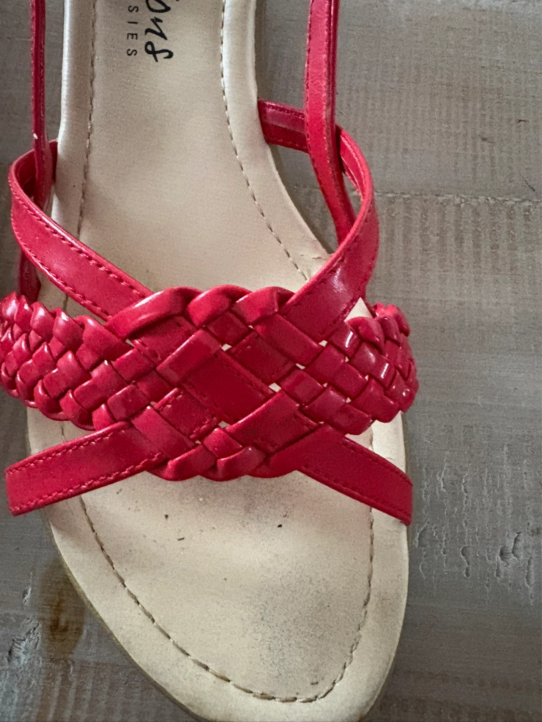 Women’s sandals