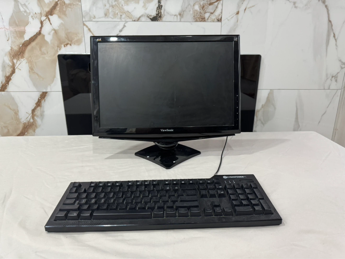 ViewSonic Monitor + Keyboard Bundle | Easy Plug & Play Setup
