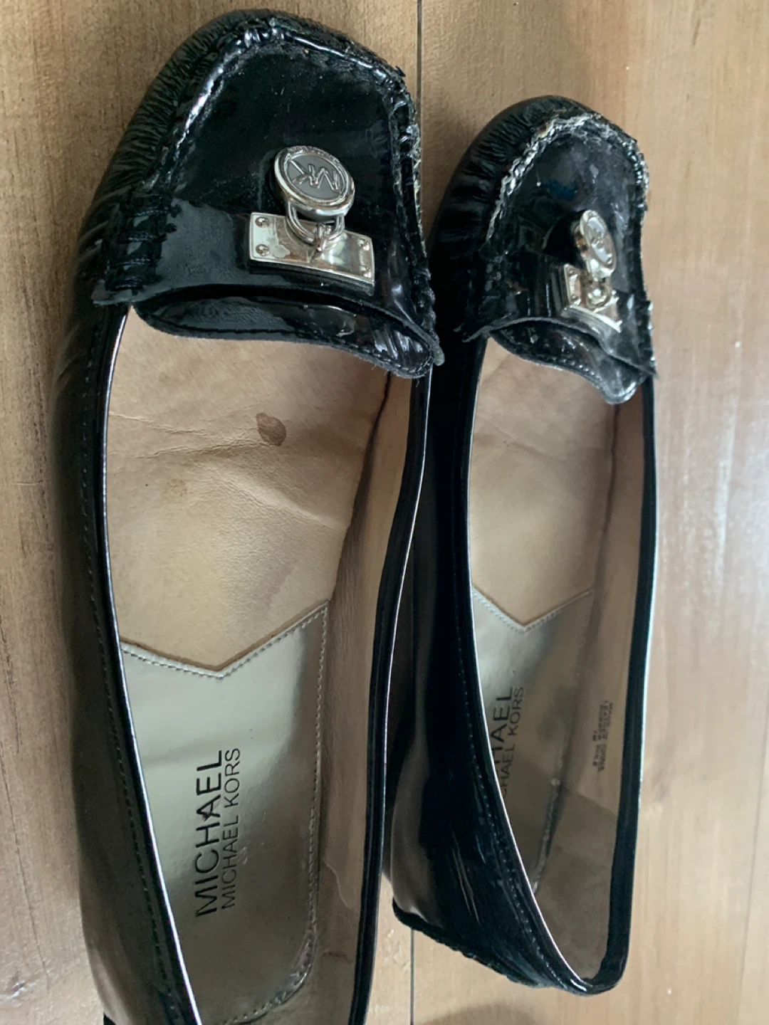 Michael Kors Black Patent Leather Loafers - photo 4
