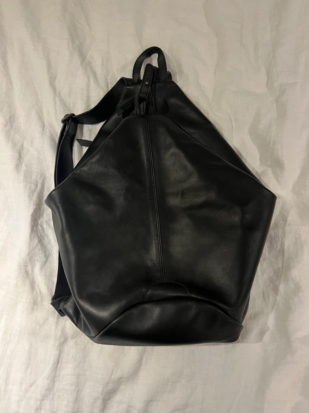 Gaela Tulum Black Leather Backpack - Minimalist Everyday Bag - photo 5