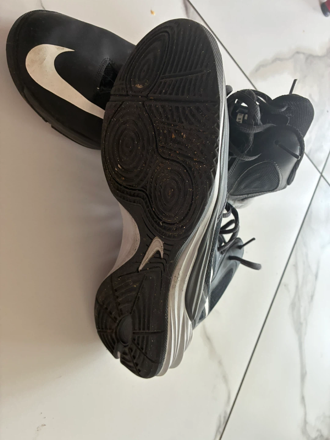 Nike Basketball Shoes - photo 3
