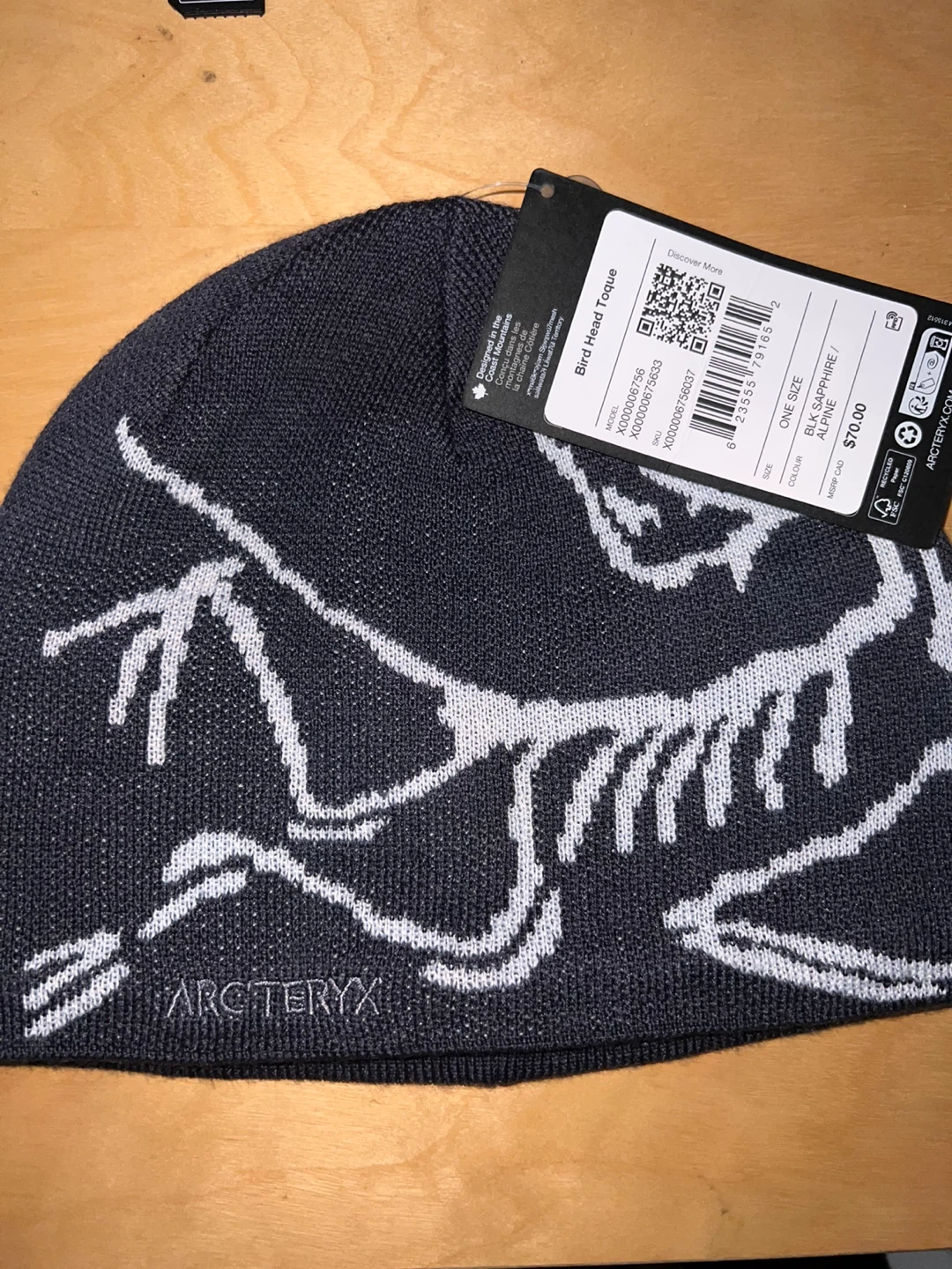Arcteryx Sapphire alpine beanie