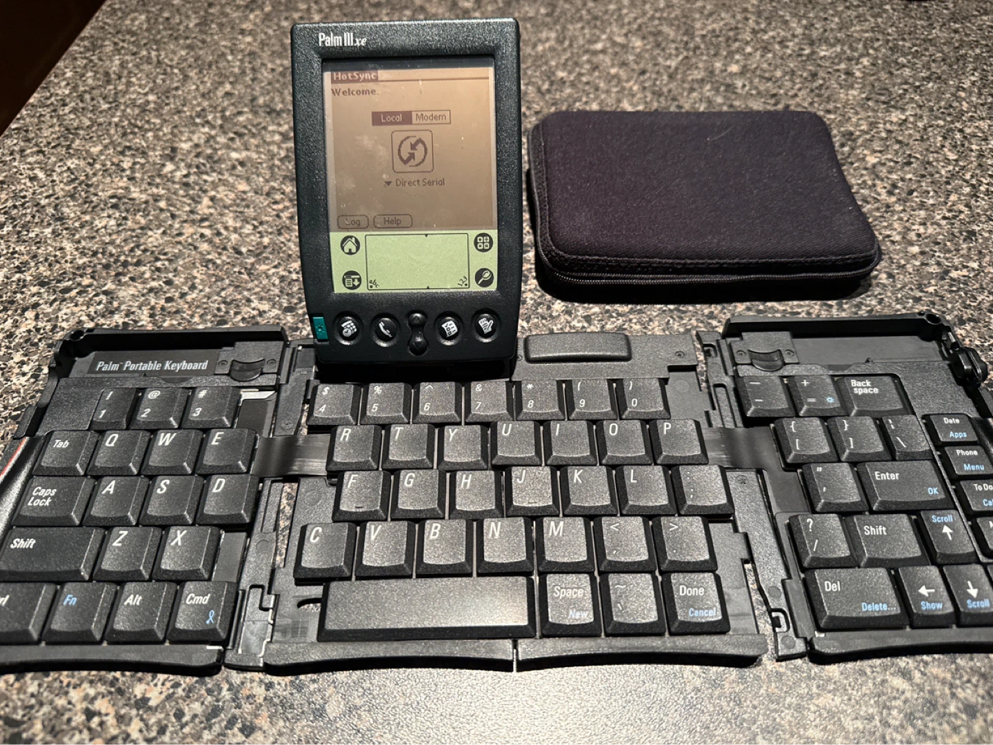 Palm IIIxe PDA with Portable Keyboard and Case - photo 2