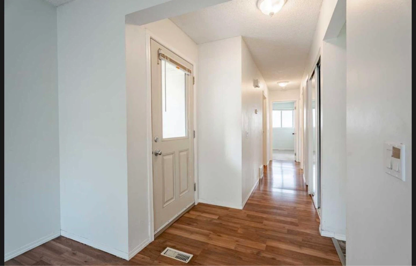 For Rent: Rundle NE Calgary - photo 3