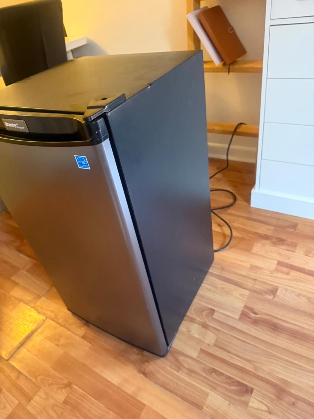Danby Mini Fridge (sold) - photo 2