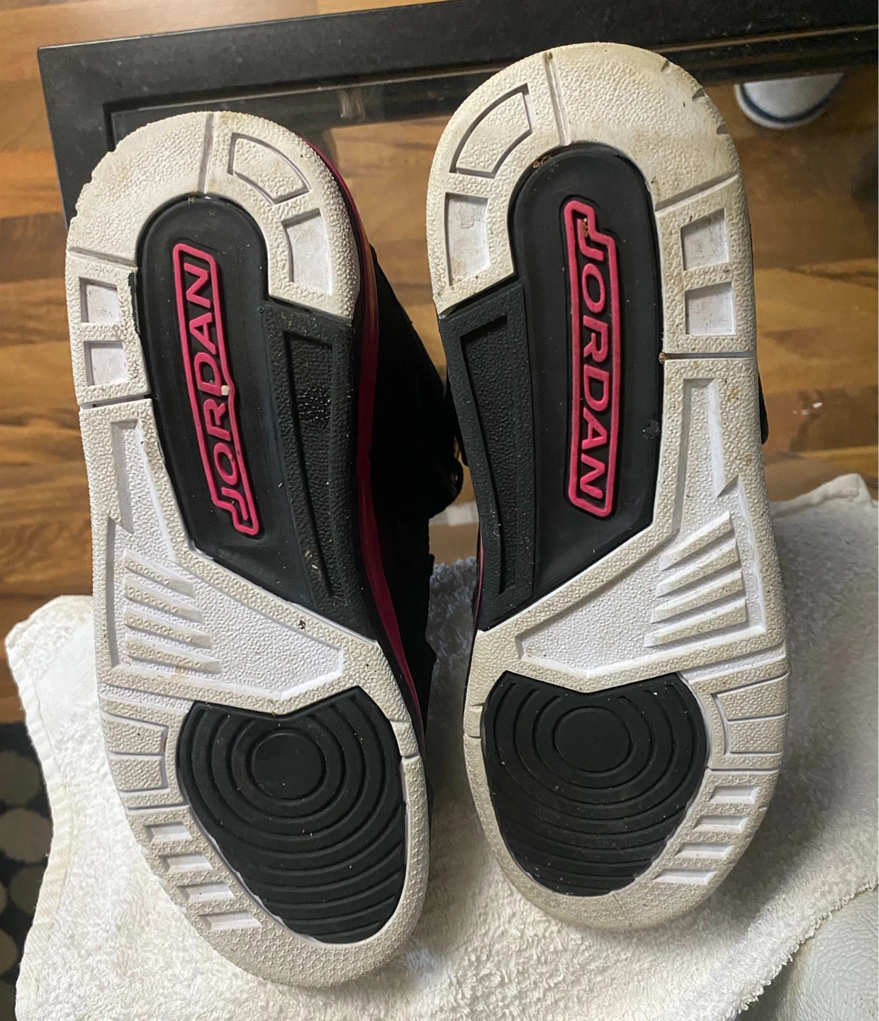 🌱Jordan Flight Shoes Black Pink Size 5.5Y - photo 3