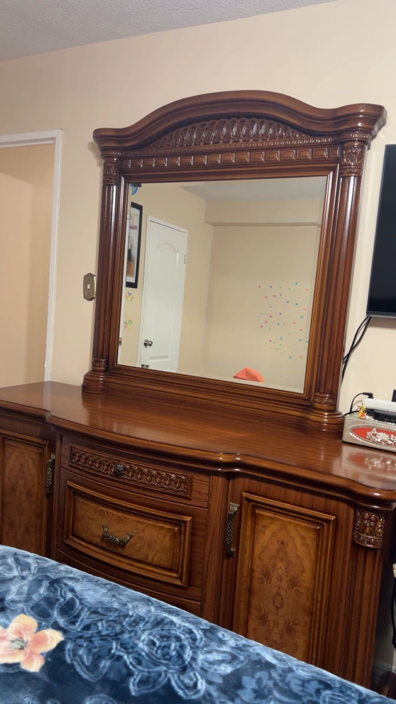 Wooden Bedroom Set - Headboard, Dresser with Mirror, Nightstand - photo 2