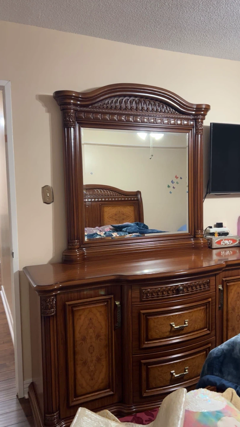 Wooden Bedroom Set - Headboard, Dresser with Mirror, Nightstand - photo 5