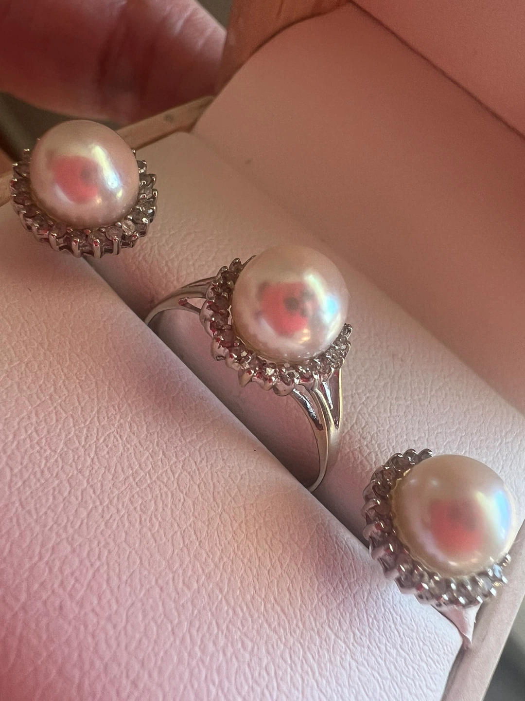 14K Gold Pearl and Diamond Ring - photo 3