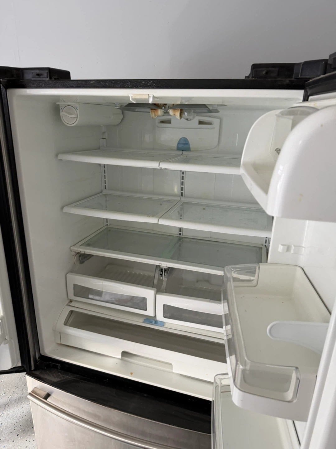 LG French Door Refrigerator 36 inch - photo 3