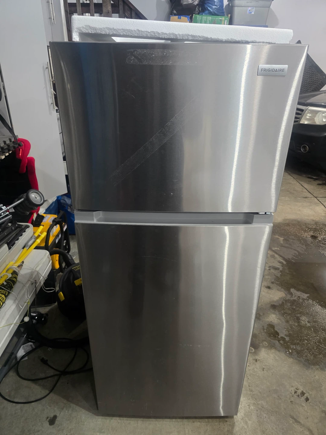 Frigidaire Refrigerator - photo 2