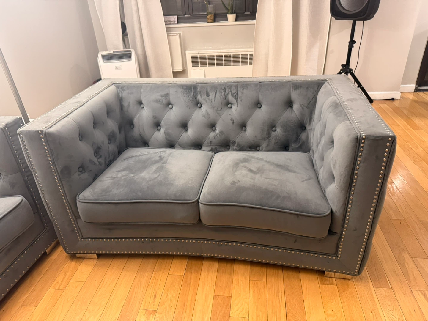 Grey Tufted Chesterfield Sofa with Studs - photo 4