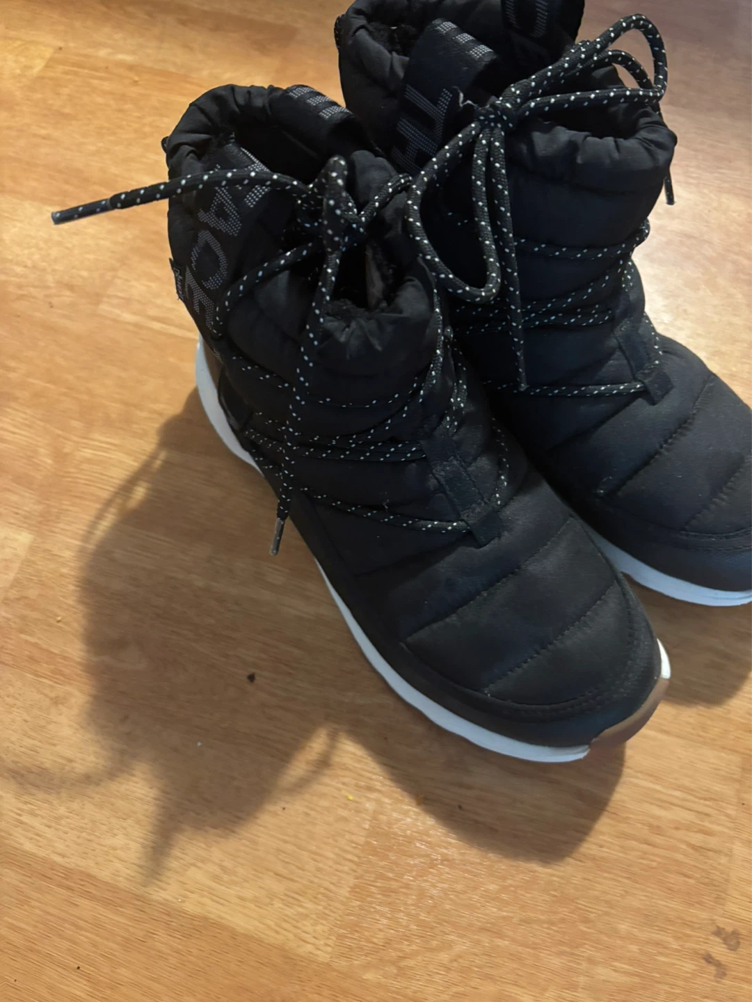 The North Face Women's Black Insulated Boots Size 7 US - photo 3