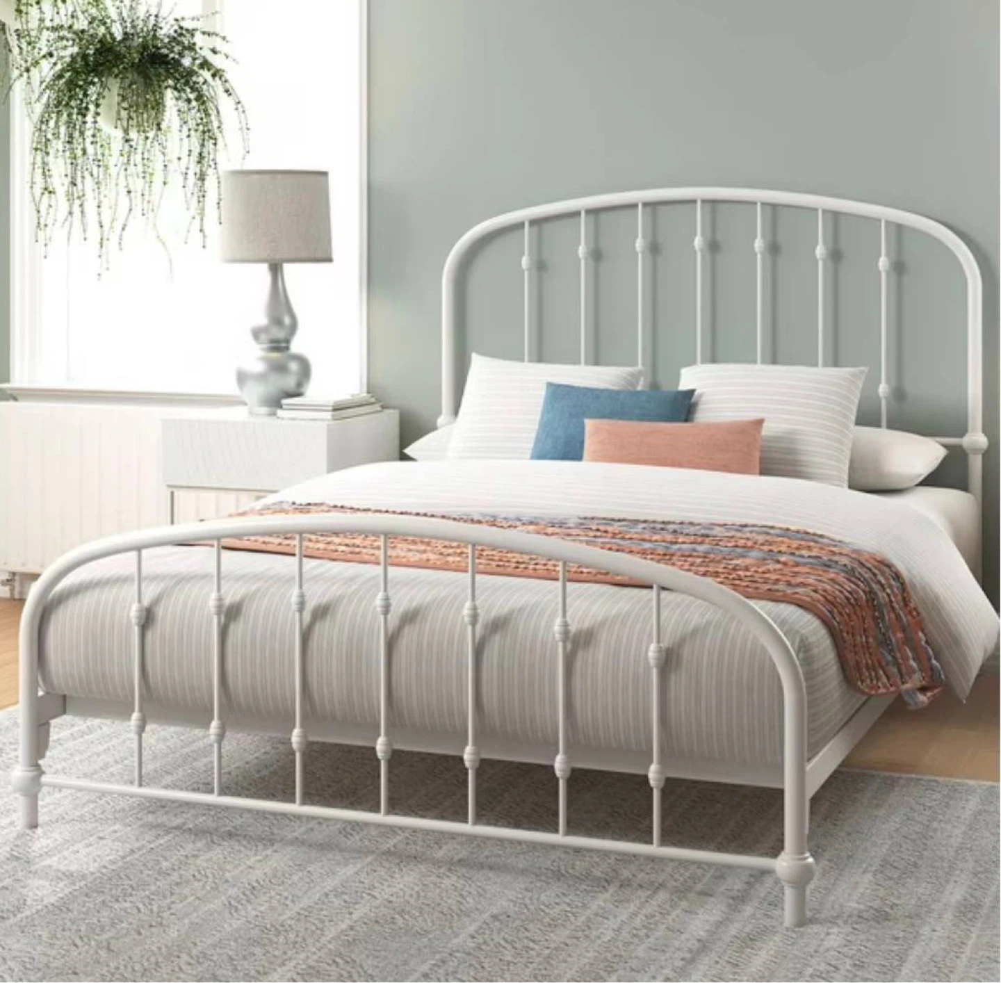 Metal Platform Bed Frame  Size: Queen - photo 2
