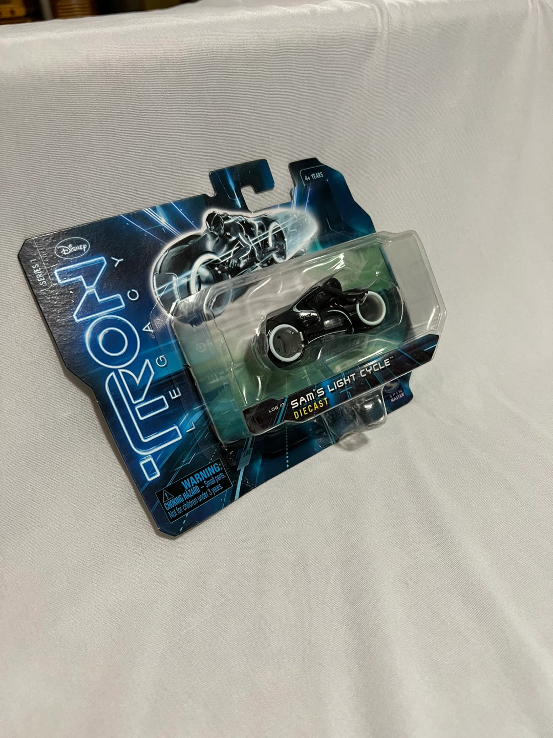 Tron Legacy-Sam’s Light Cycle - photo 2
