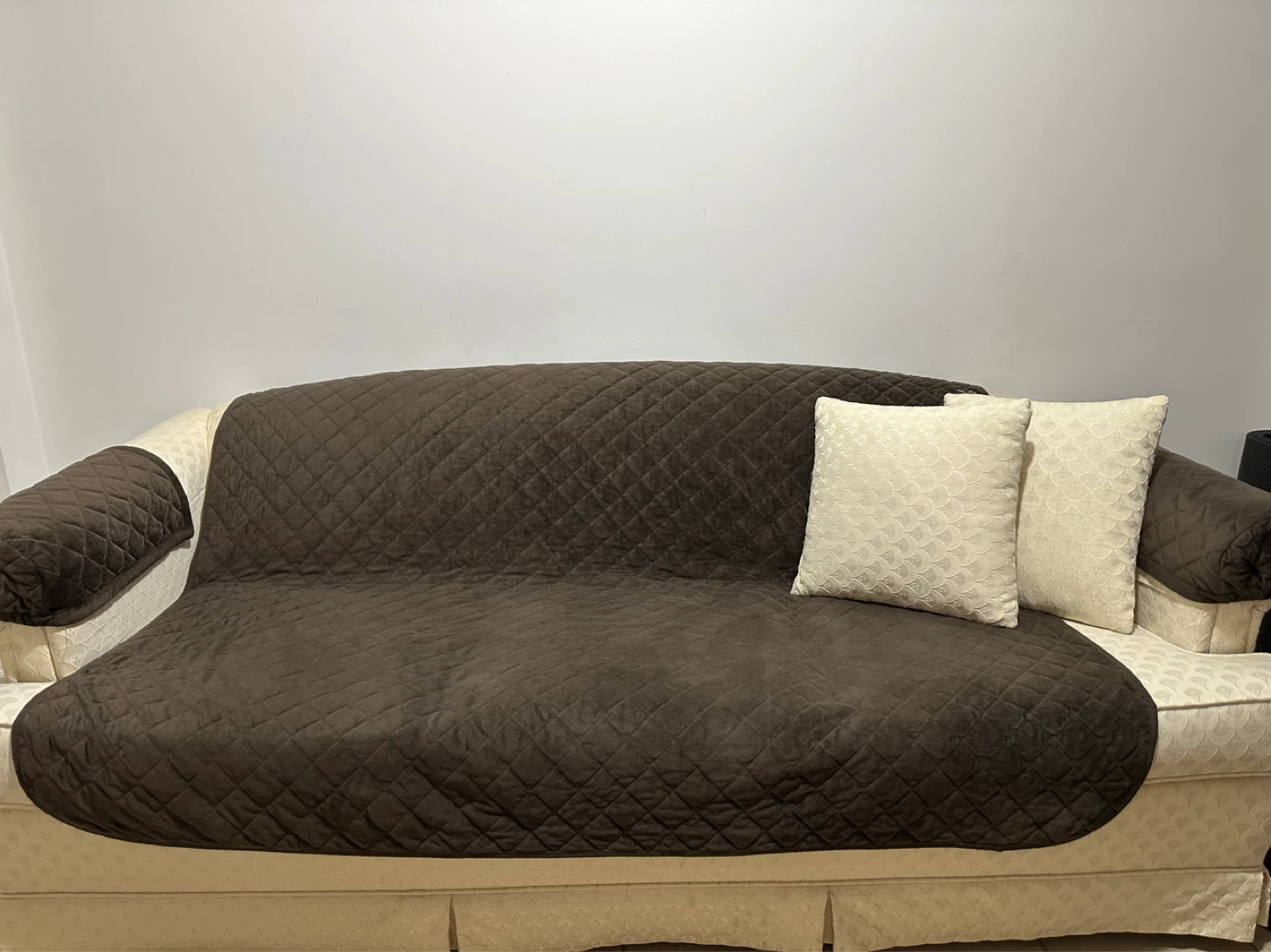 Cream Damask Sofa with Brown Quilted Cover and Pillows - photo 3
