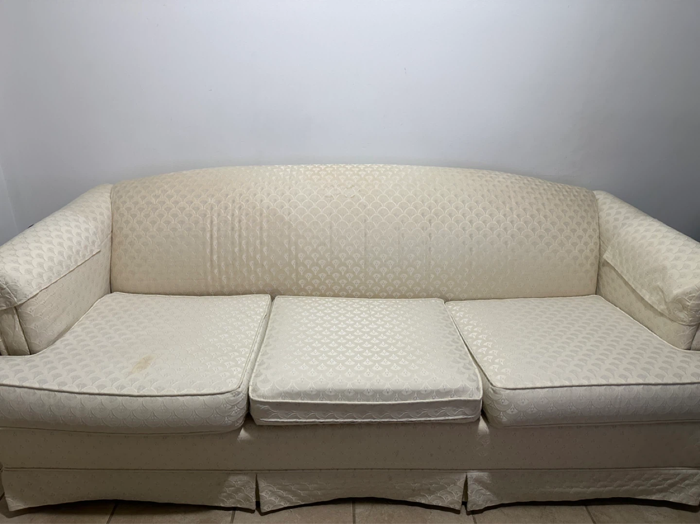Cream Damask Sofa with Brown Quilted Cover and Pillows - photo 5