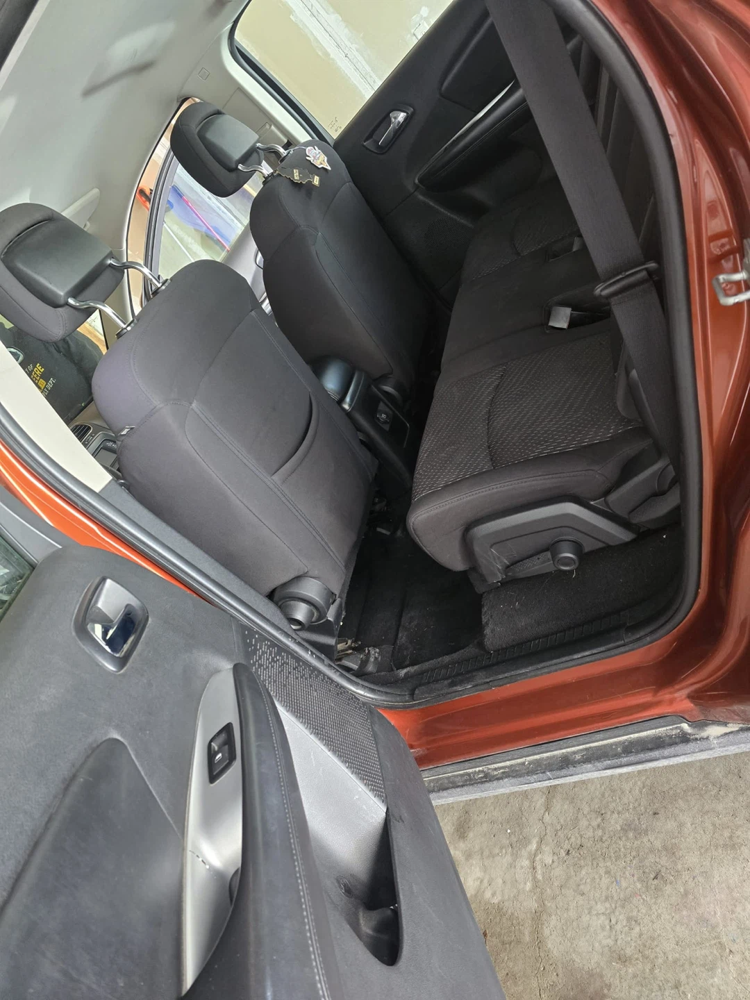 Dodge Journey 2013 Red SUV - photo 2