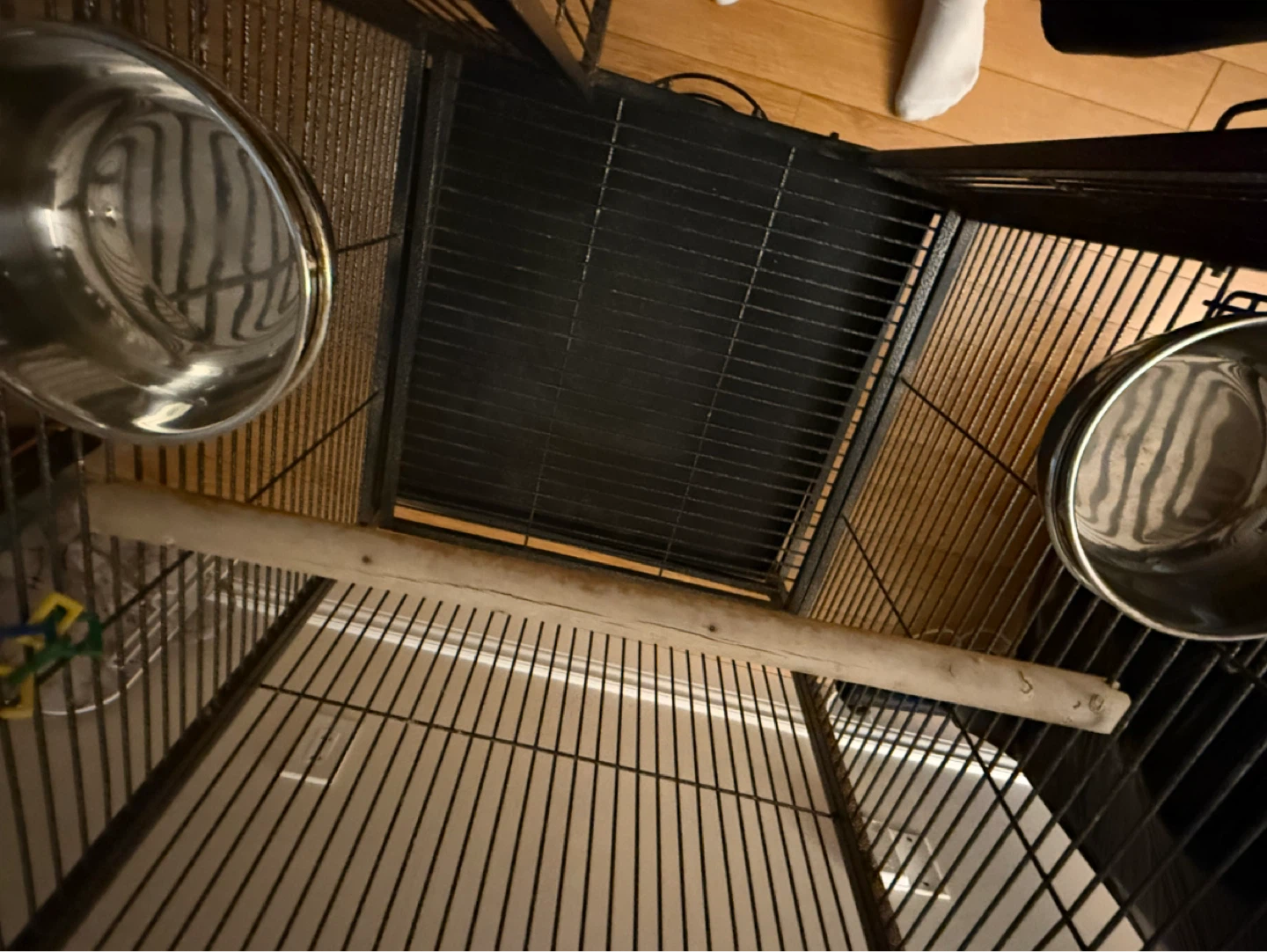 Large Bird Cage with Perches and Bowls - photo 5