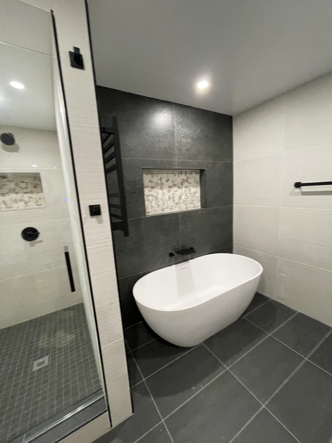 🚿 “Next-Level Luxury: Modern Bathrooms & kitchen