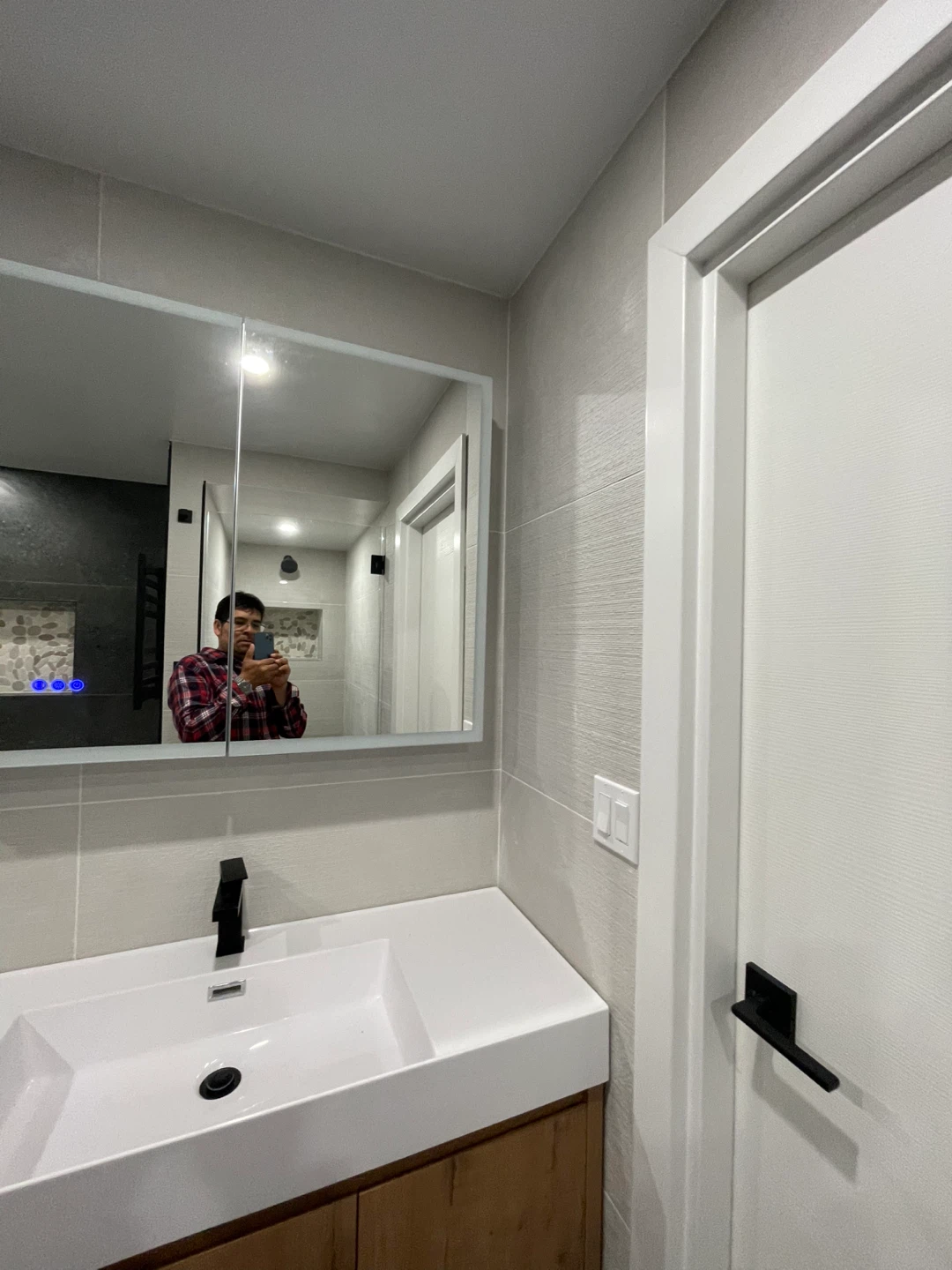 🚿 “Next-Level Luxury: Modern Bathrooms & kitchen - photo 3