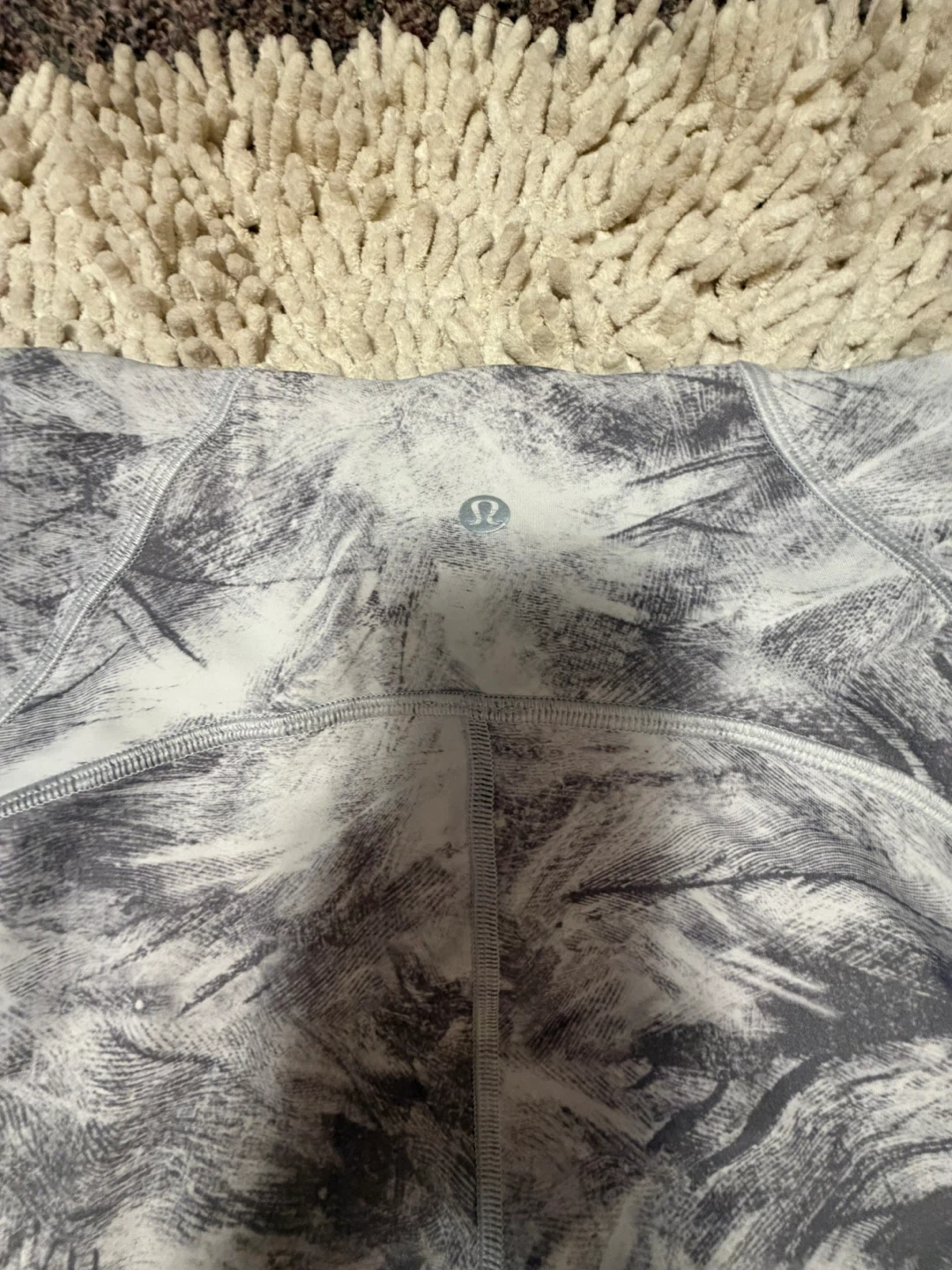 Lululemon Athletica Leggings - Size 6 - Grey White Swirl Pattern - photo 2