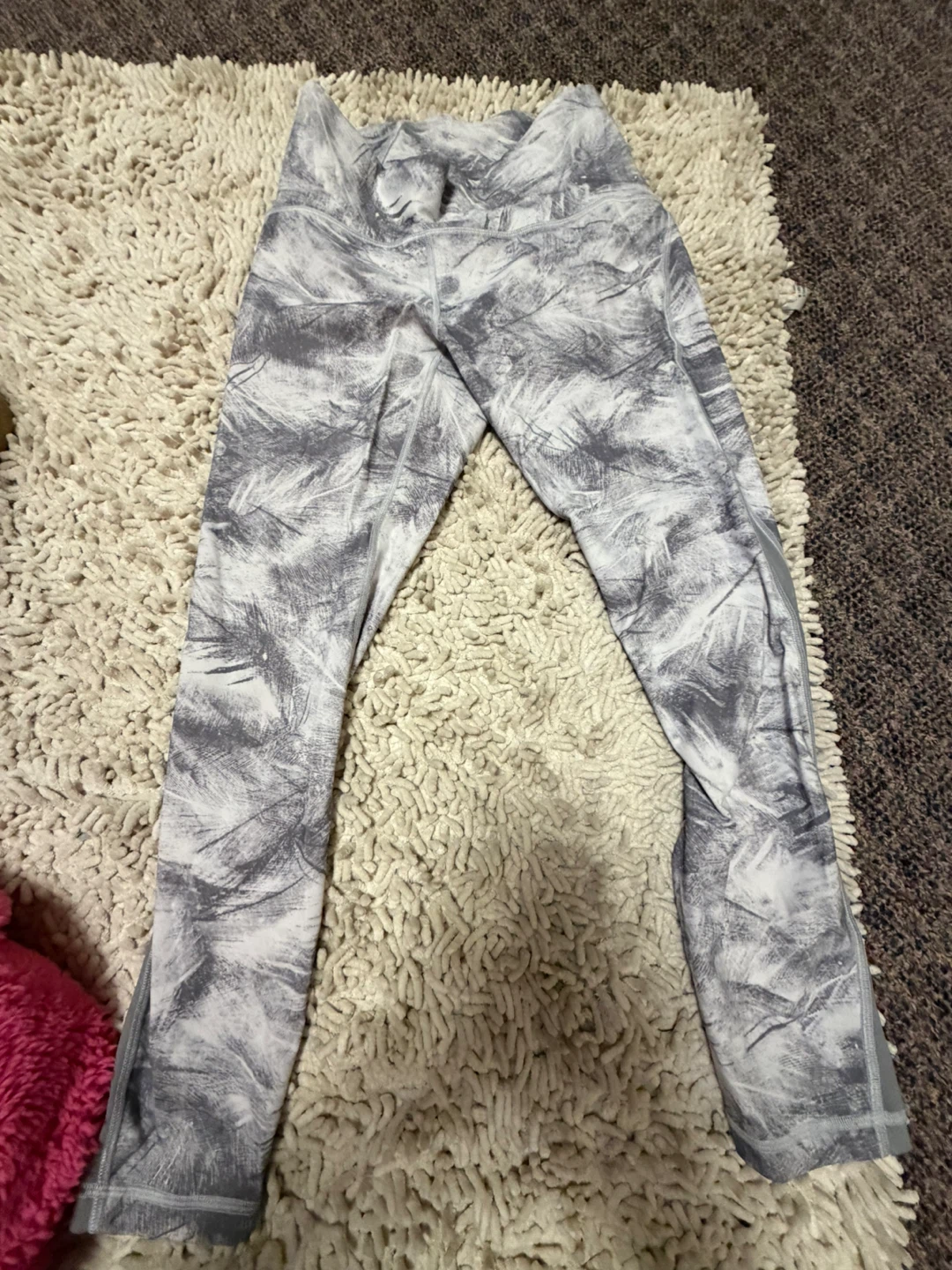 Lululemon Athletica Leggings - Size 6 - Grey White Swirl Pattern