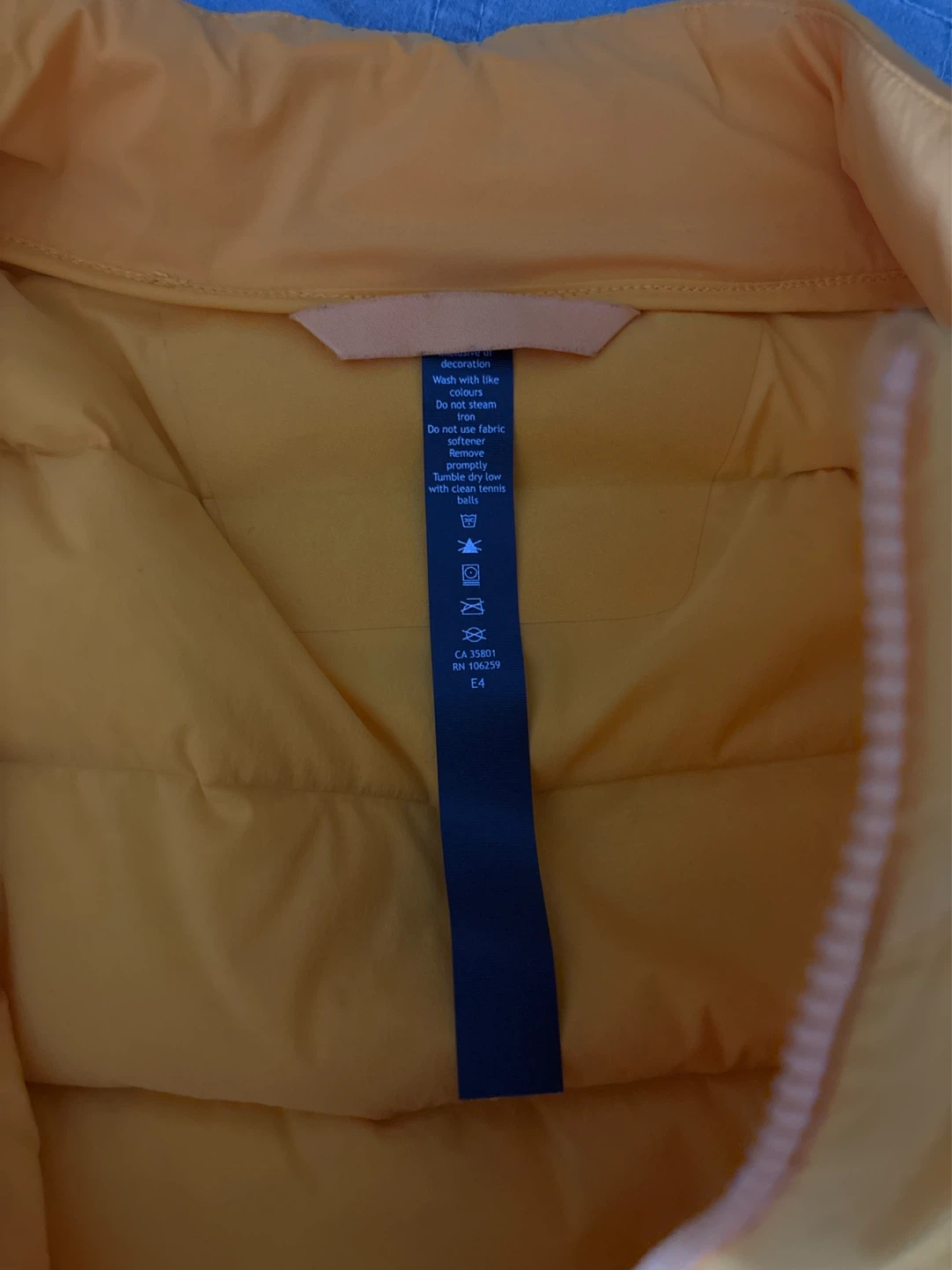 Lululemon Down Jacket - Yellow - Size 4 - photo 2