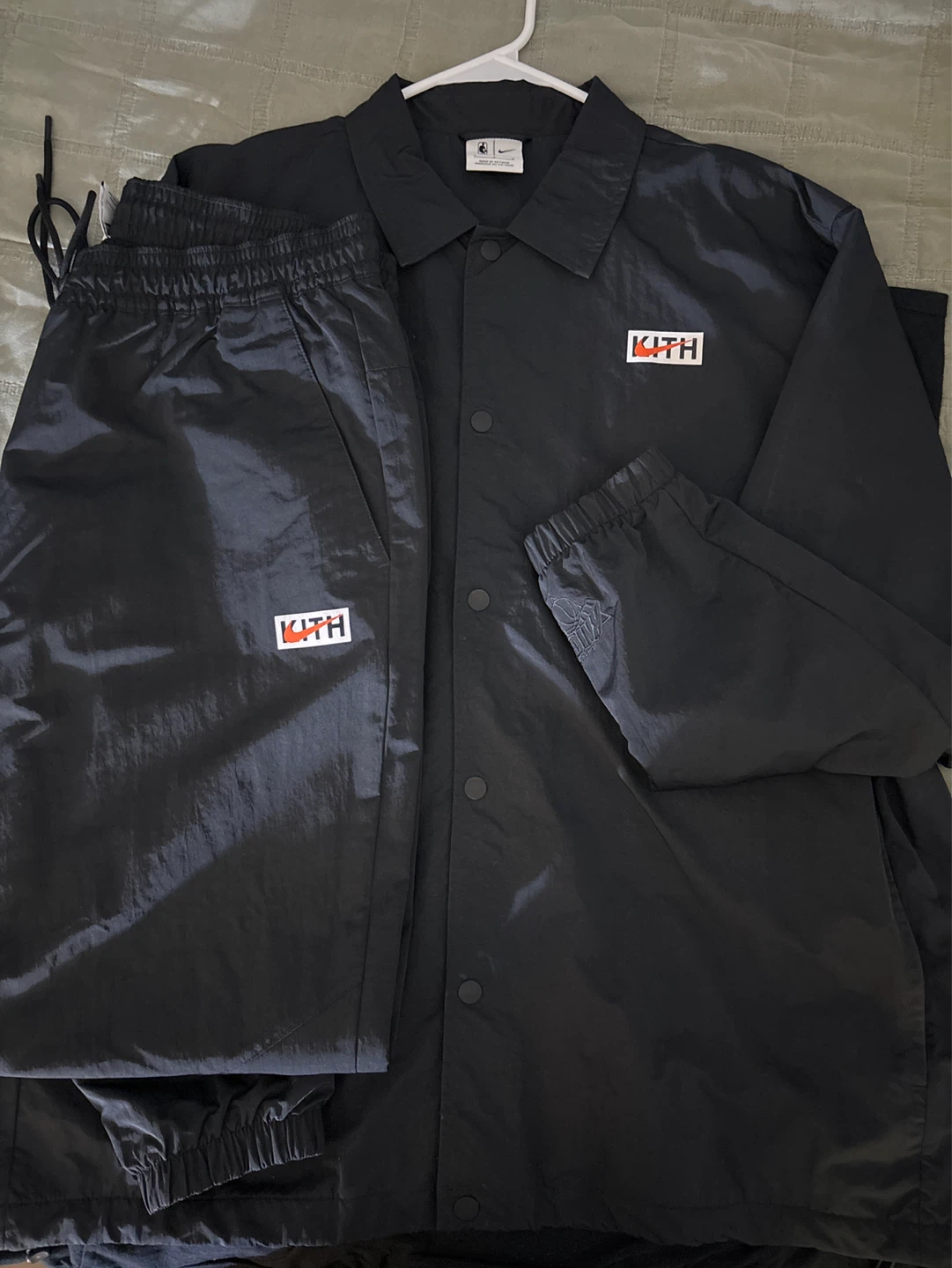 Kith x Nike New York Knicks Tracksuit Jacket & Pants Set