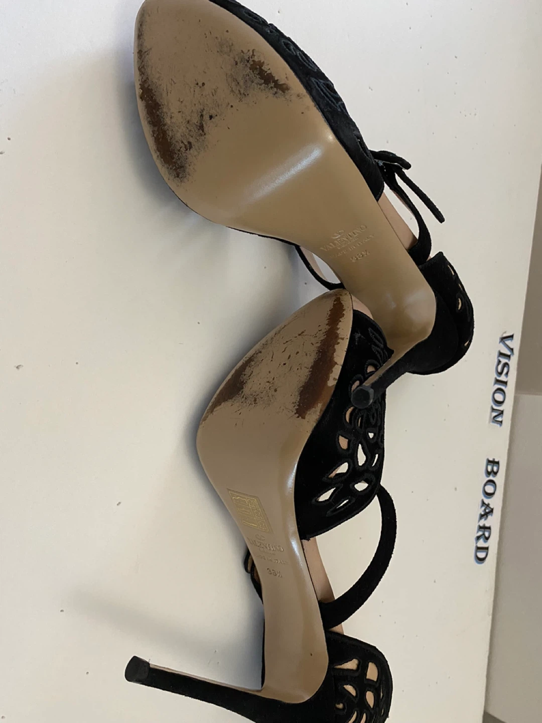 Valentino Garavani Black Suede Laser Cut Heels - photo 5