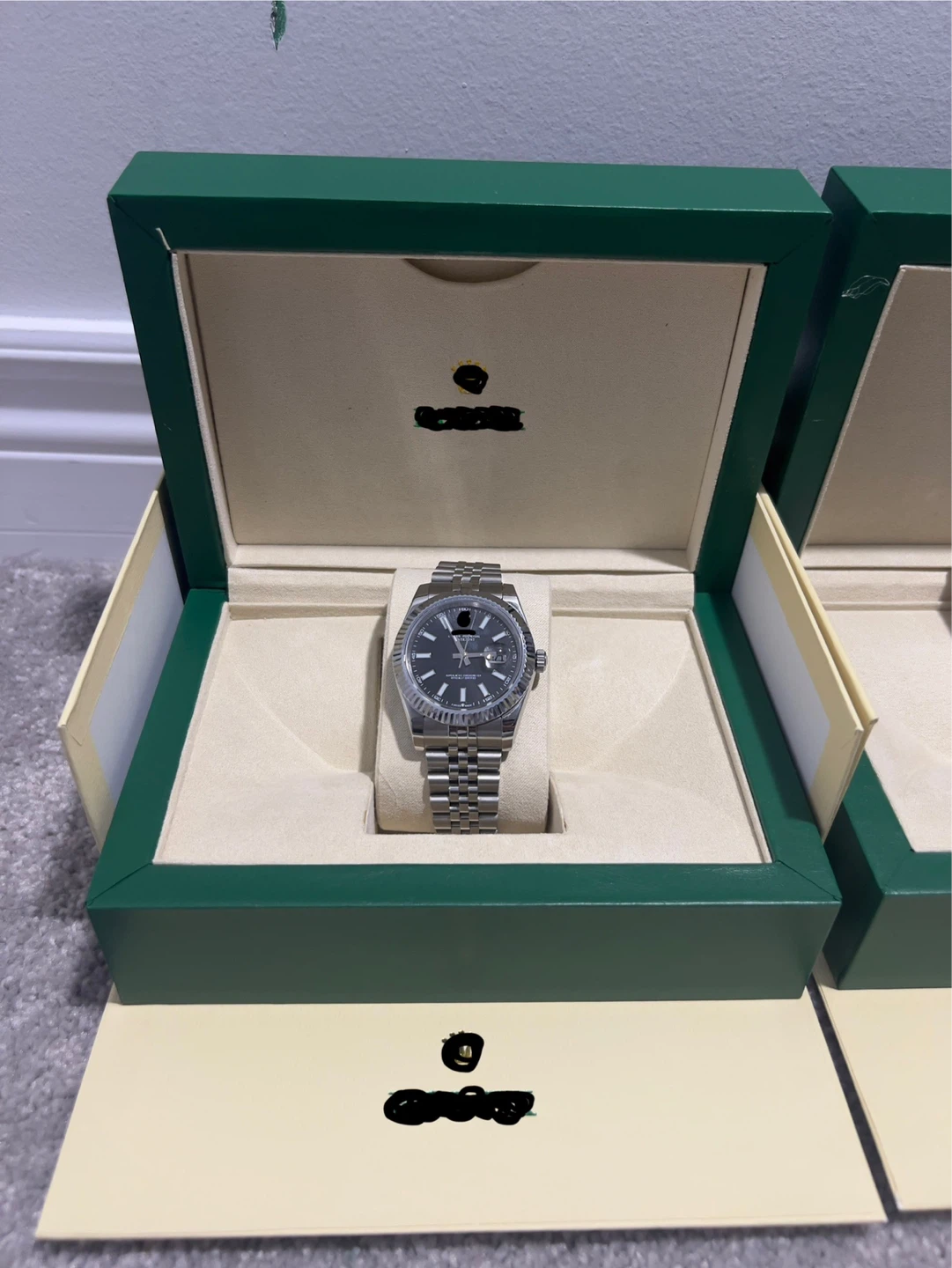 Luxury Men’s Watch Black and Blue Dial - photo 4