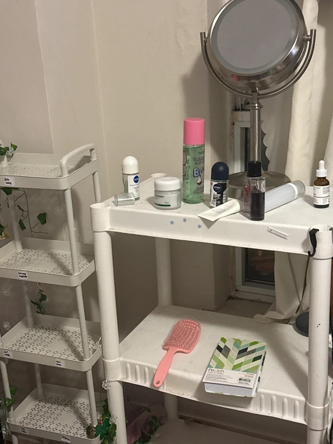 2 organizers
