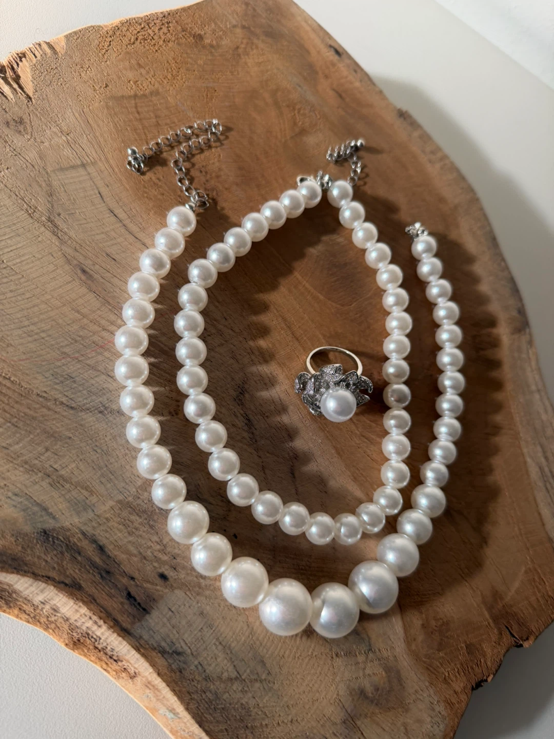 Pearl Necklace and Zirconia & Faux Pearl Ring - Set - photo 3