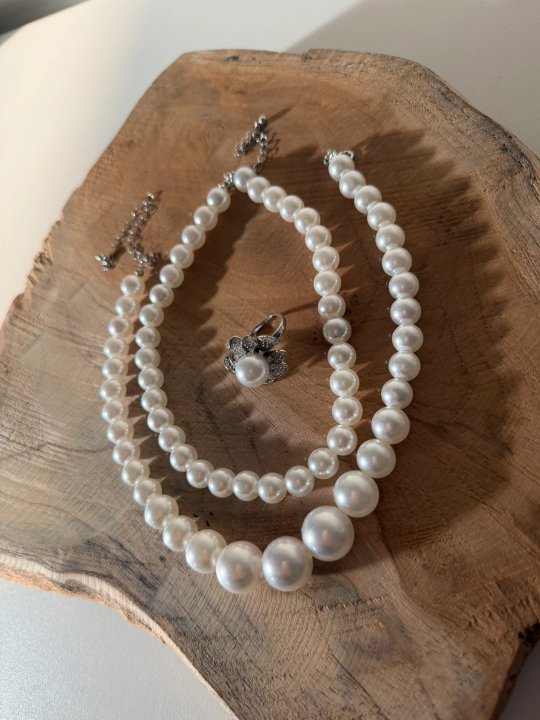 Pearl Necklace and Zirconia & Faux Pearl Ring - Set - photo 2