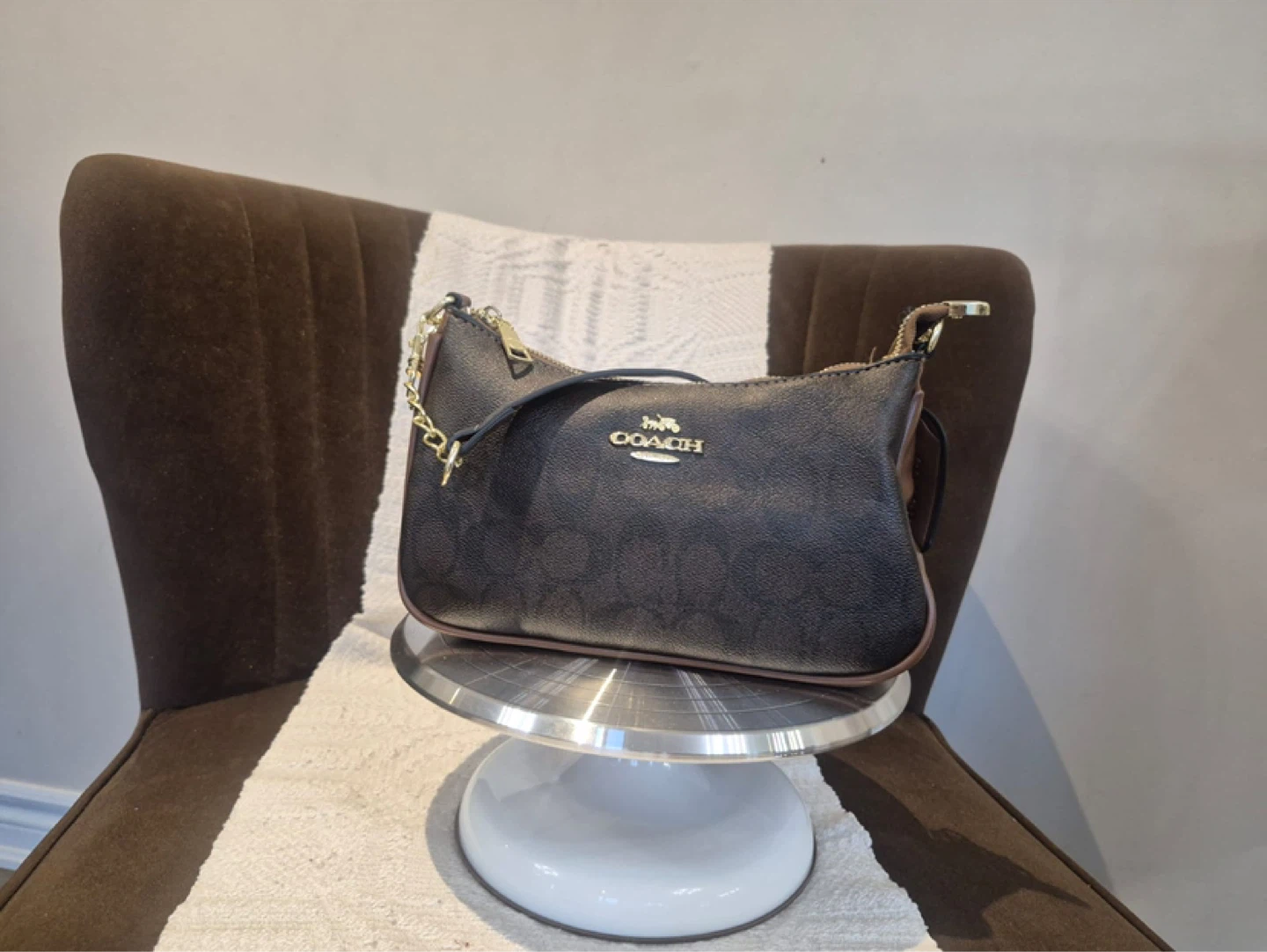 Coach Signature Canvas Shoulder Bag - photo 3