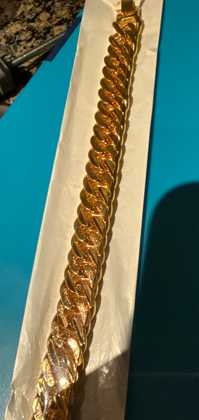 Unisex Gold plated 18k Cuban Link Chain bracelet