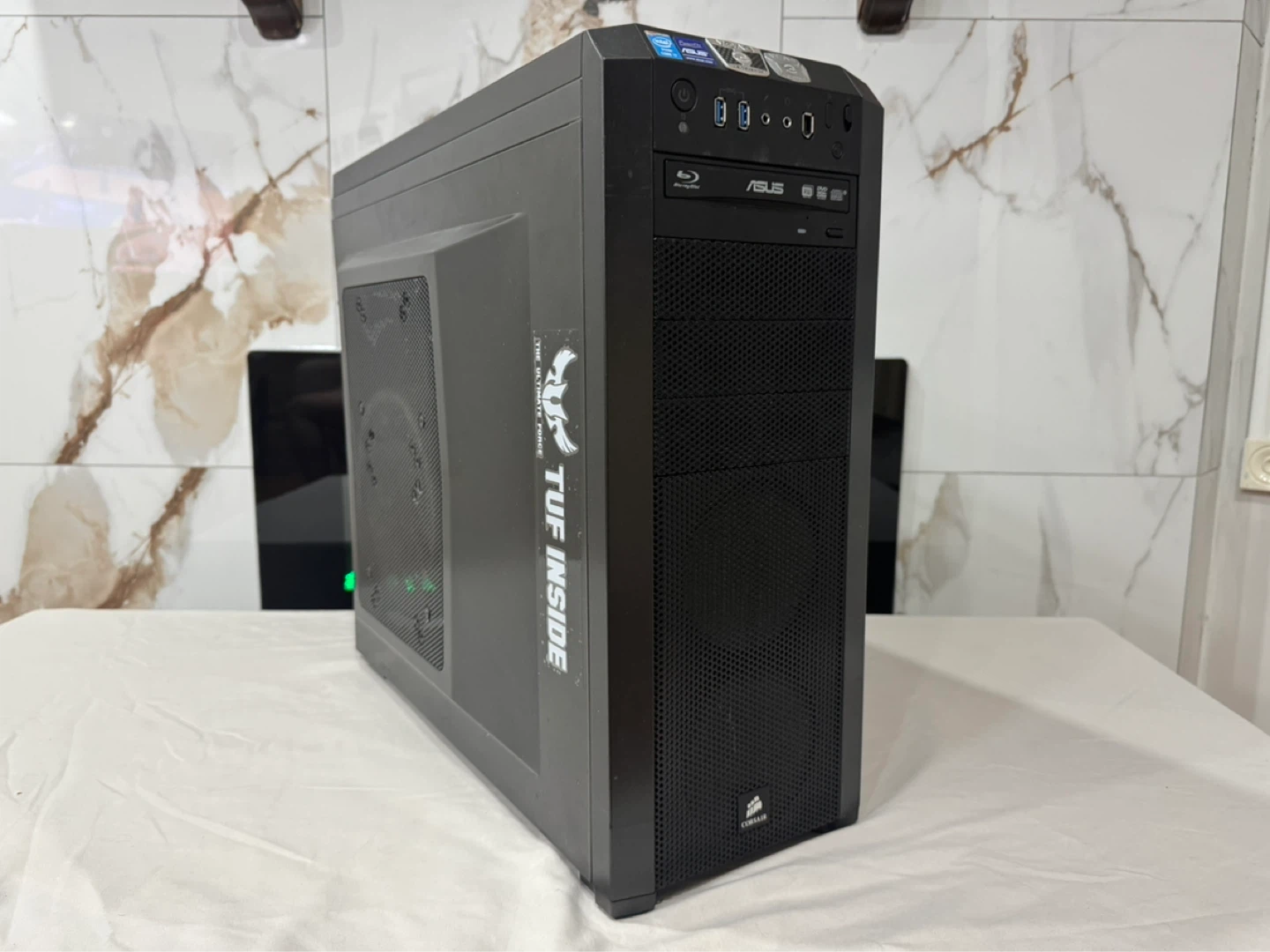 Corsair Carbide 500R ATX Case | Retro High-Airflow Classic