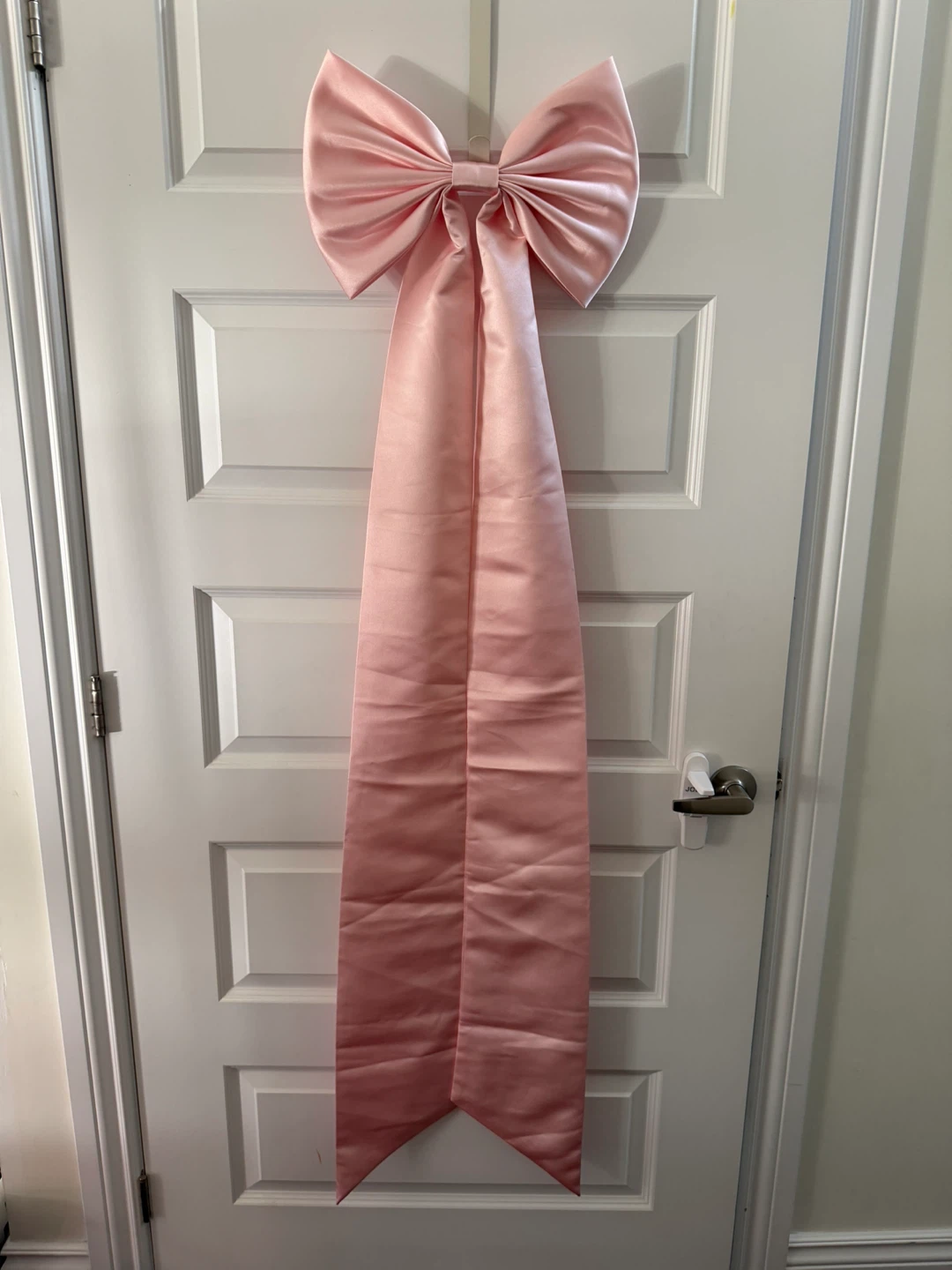 Pink satin back, large single-layer black bow & 150 cm ribbon