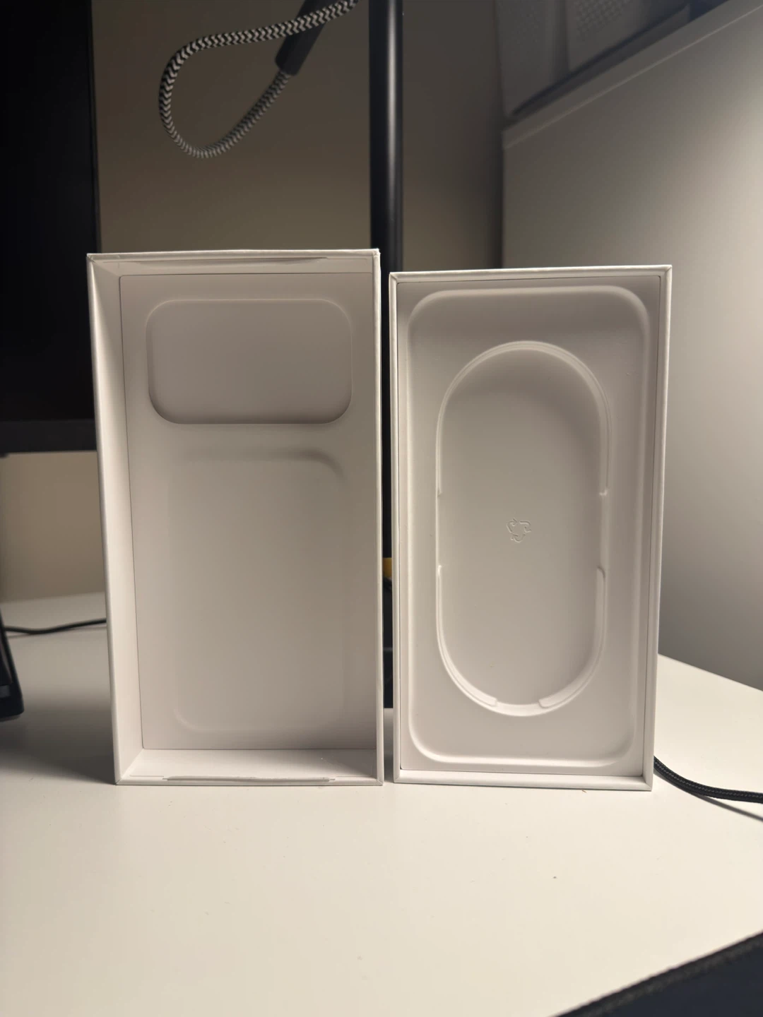 (BOX ONLY) iPhone 17 Pro Max Box Orange - photo 3