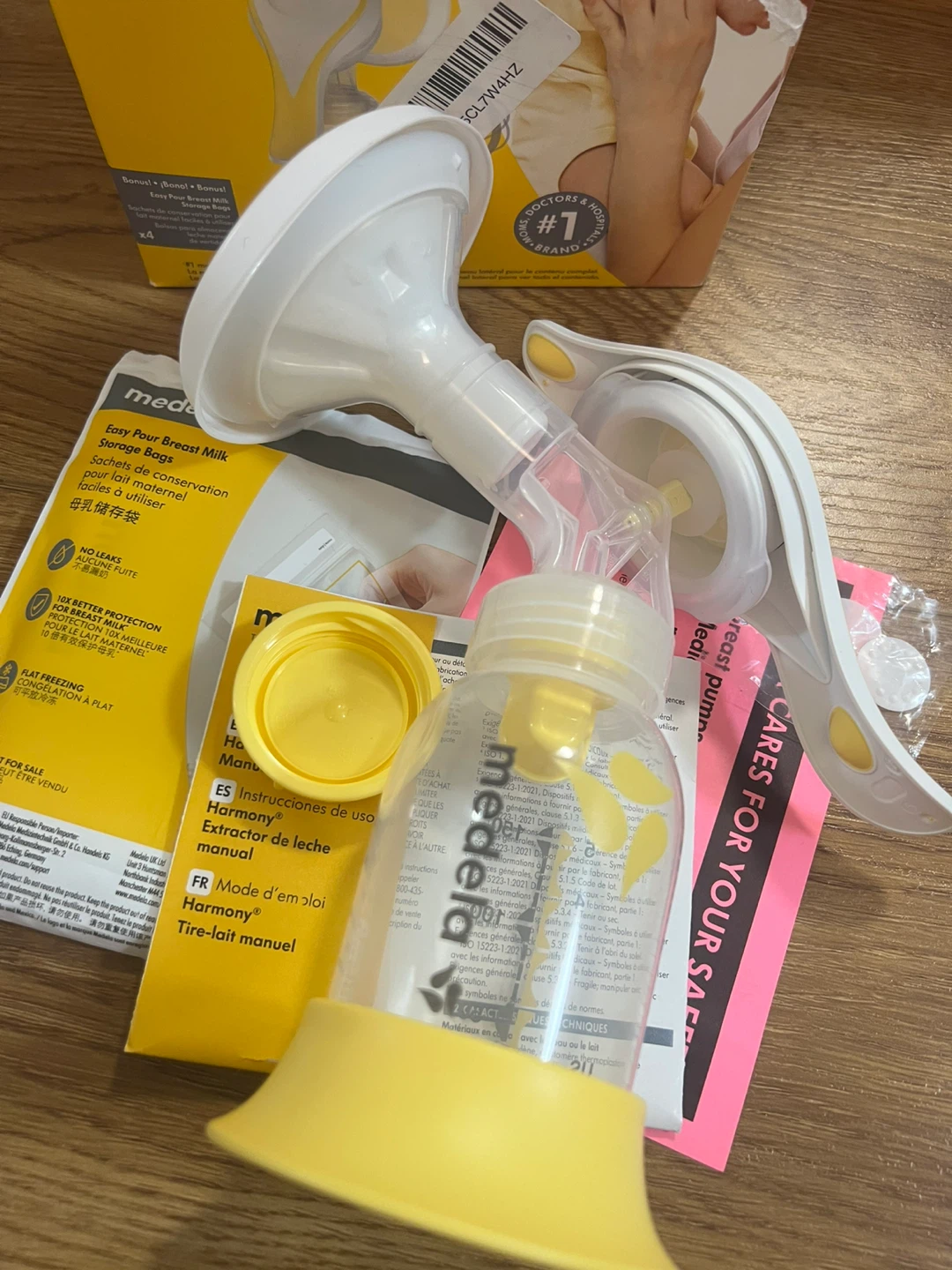 Medela Harmony Manual Breast Pump - photo 3