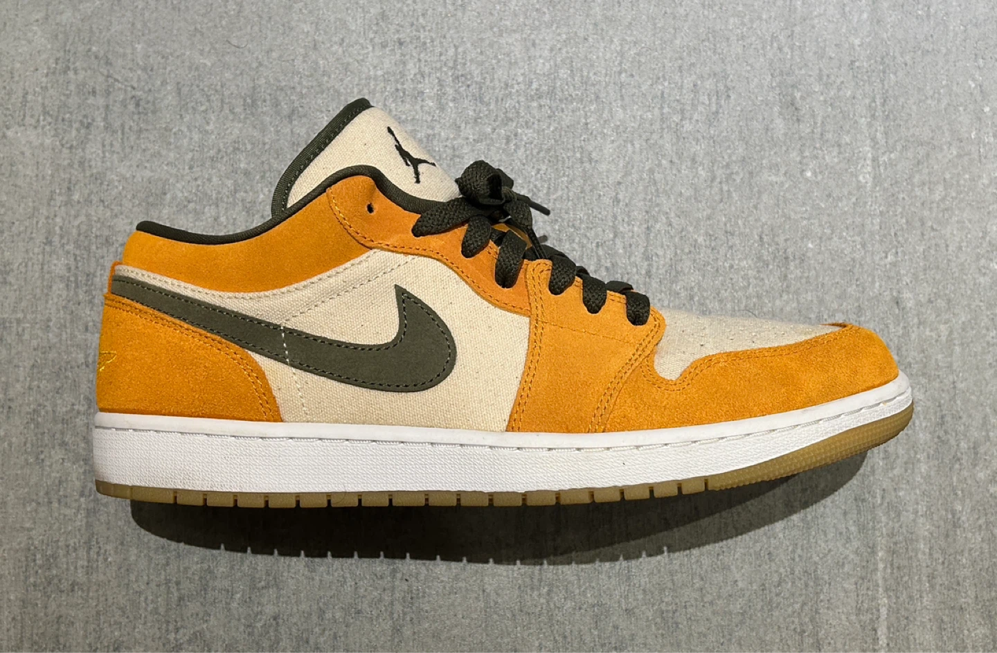 Nike Air Jordan 1 Low SE