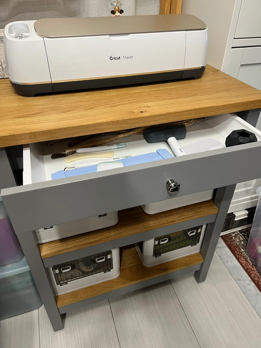 Kitchen Island + Wall shelf – Great Condition - photo 2