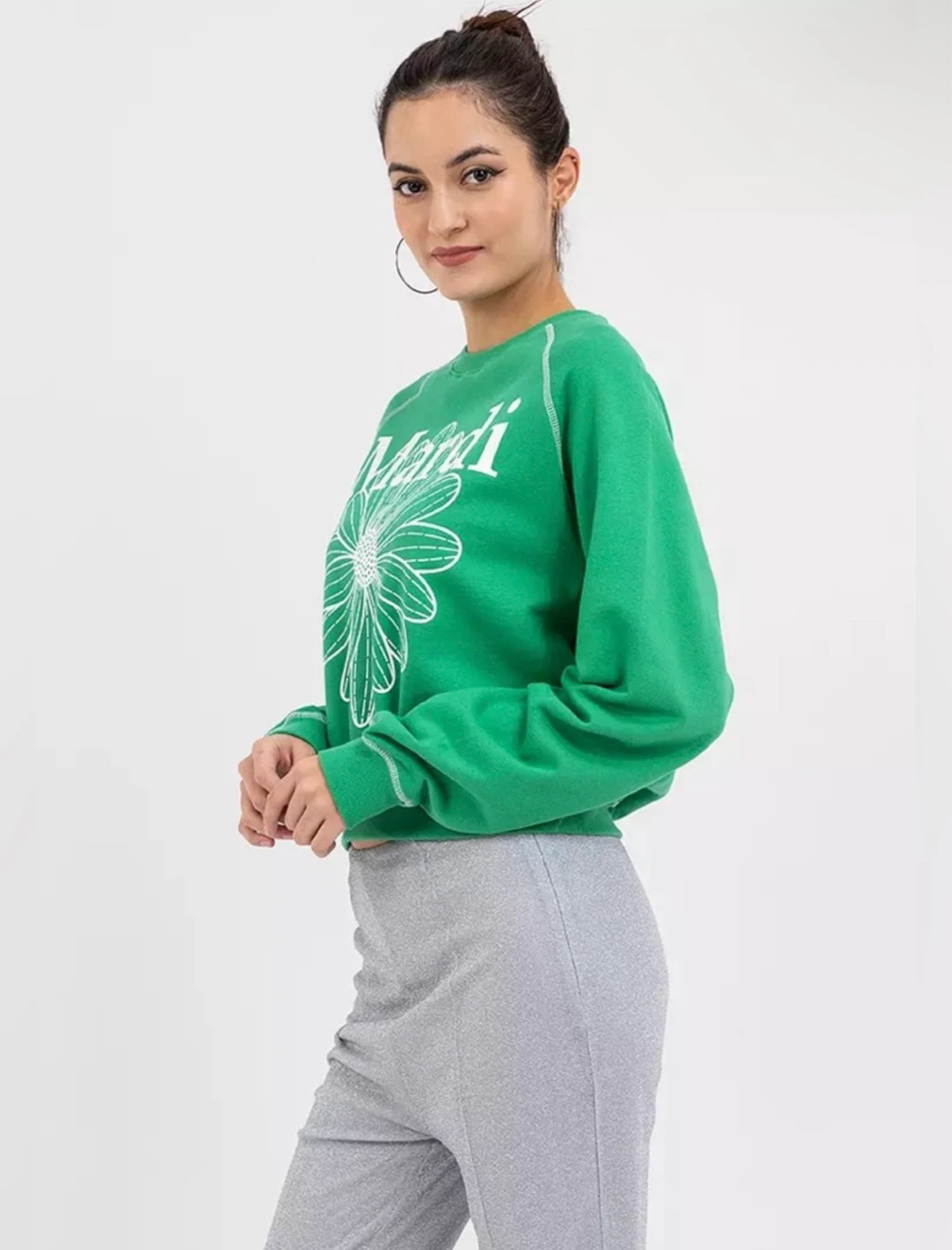 Mardi Mercredi Flower Mardi Cropped Raglan Crewneck Sweatshirt - photo 2