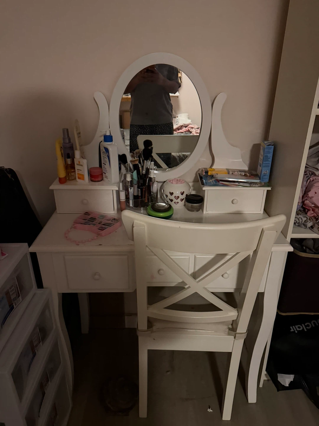 White Vanity Table with Mirror and Stool - photo 3