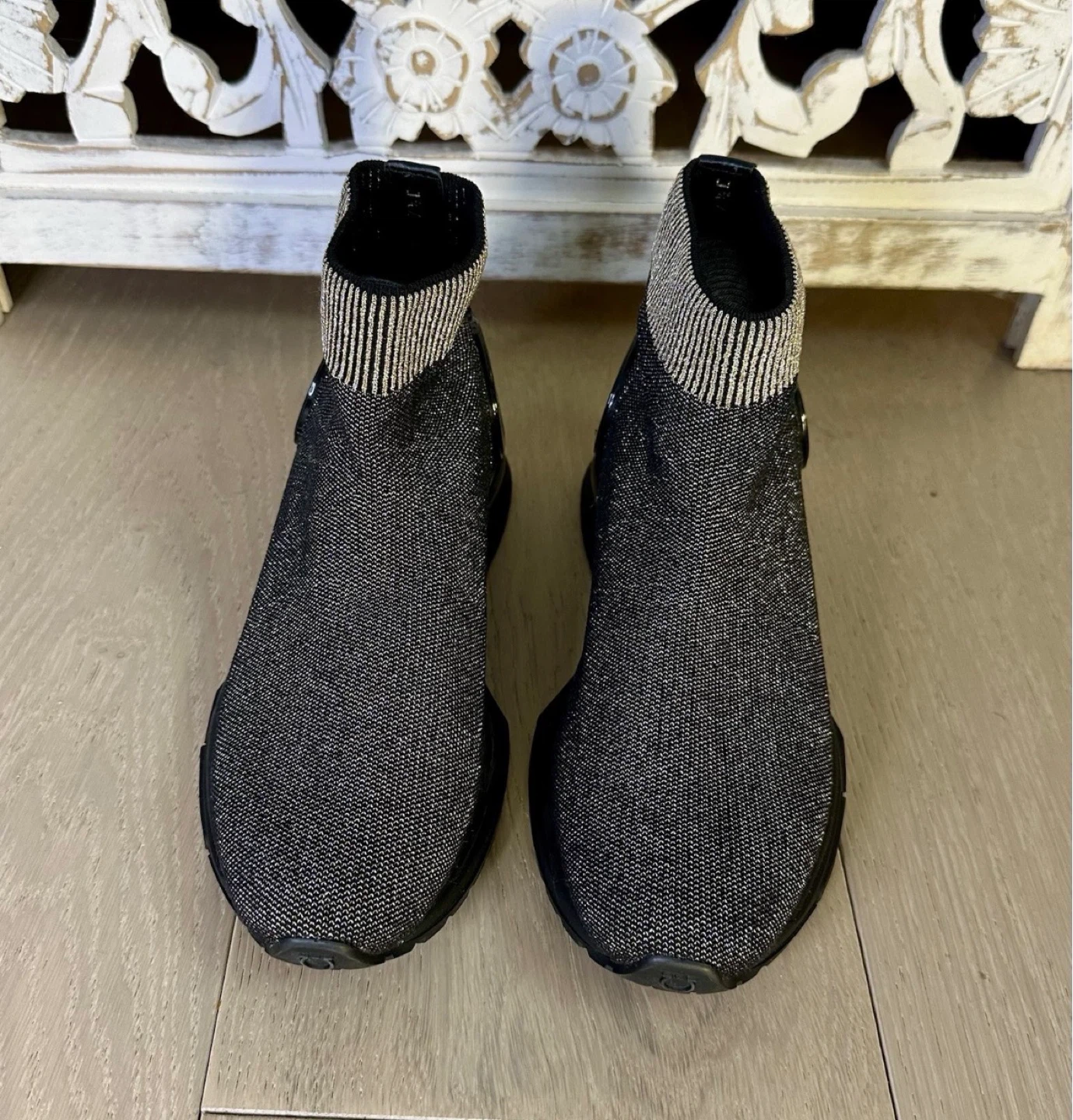 🌱  $795 7.5 C FERRAGAMO Gardena BLK Metallic Sock Sneakers LOGO - photo 4